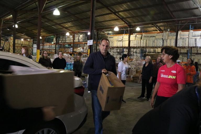 240516_mat_voluntarios_entrega_doacoes_defesa_civil03.jpg