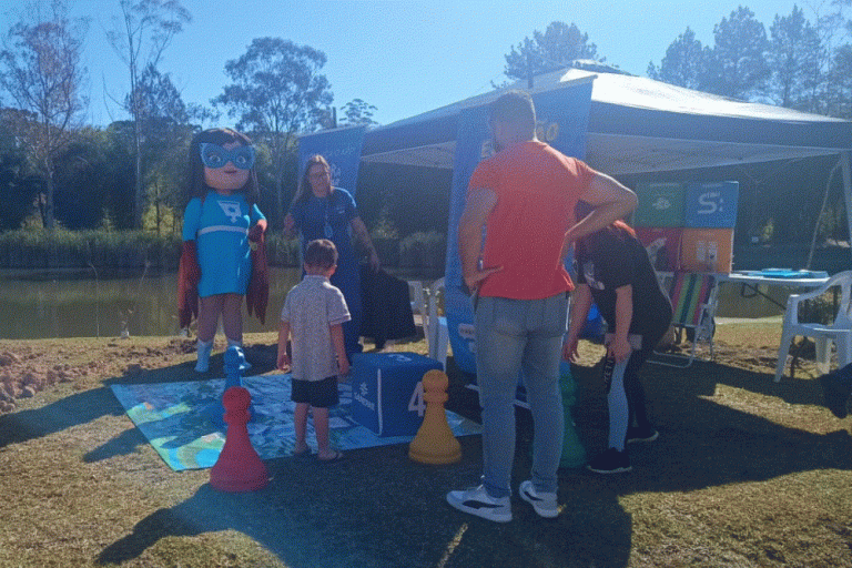 240802_estacao_sanepar_quatro_barras_parque_lago_feira_pet03_balanco_rmc.gif