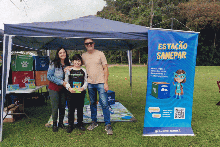 241012_mat_hidratacao02_familia_madia_thays_poletto.gif