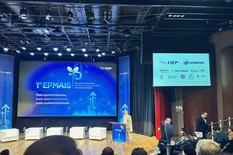 241031_mat_sanepar_seguranca_hidrica_epmais_fabricio_ester_trp01.gif