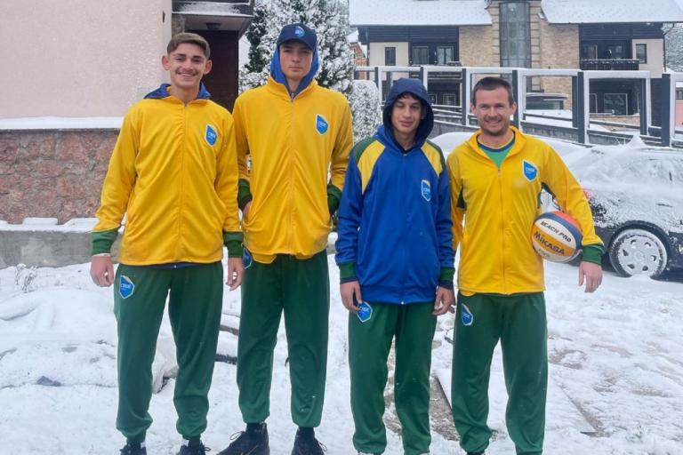 250414_-_atletas_duovizinhenses_enfrentam_frio_e_neve.jpg