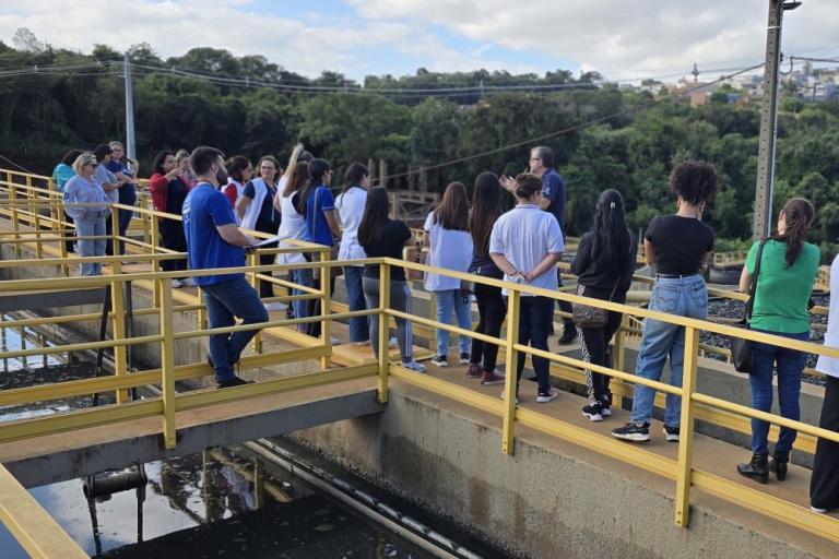 250514_-_apucarana_-_visitas_educacao_3.jpg