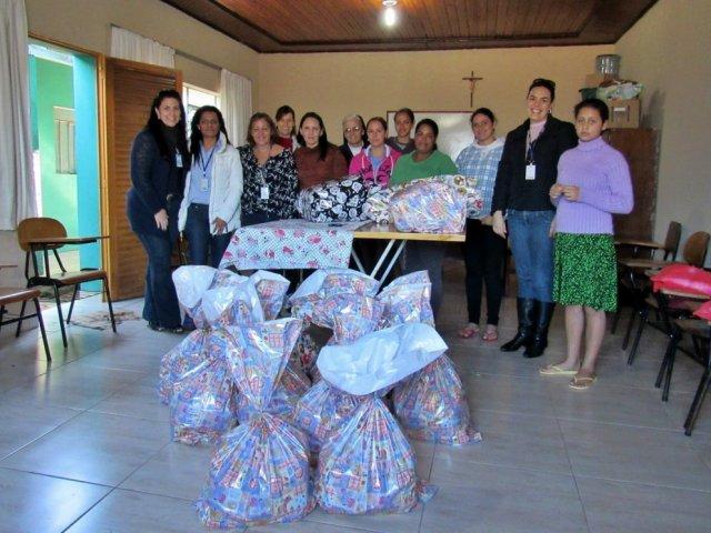 2_-_2016.05.23_-_lda_-_campanha_do_agasalho_-_lerroville_10_todas.jpg