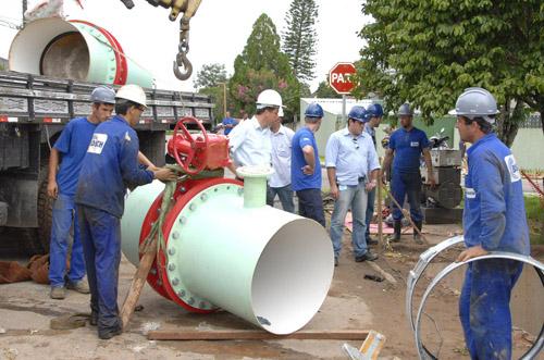 OBRAS_ADUTORA_CORTE_BRANCO_IKE_060211_13.JPG