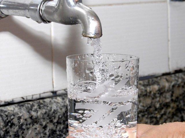 agua_torneira.jpg