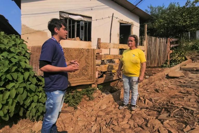 ampliacao_da_rede_de_esgoto_atendera_230_familias_em_pirai_do_sul_cristiane_1.jpg