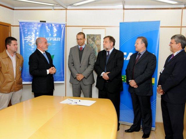 assin_min_das_cidades__fgts_ike_250913_088.jpg