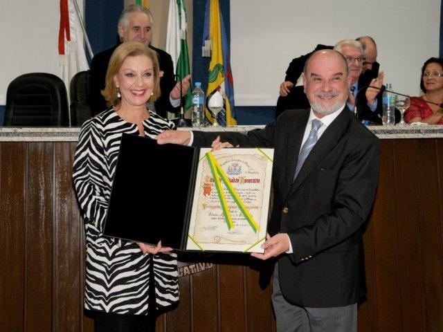 cidadao_honorario_guaratuba_ike101013_290_35.jpg