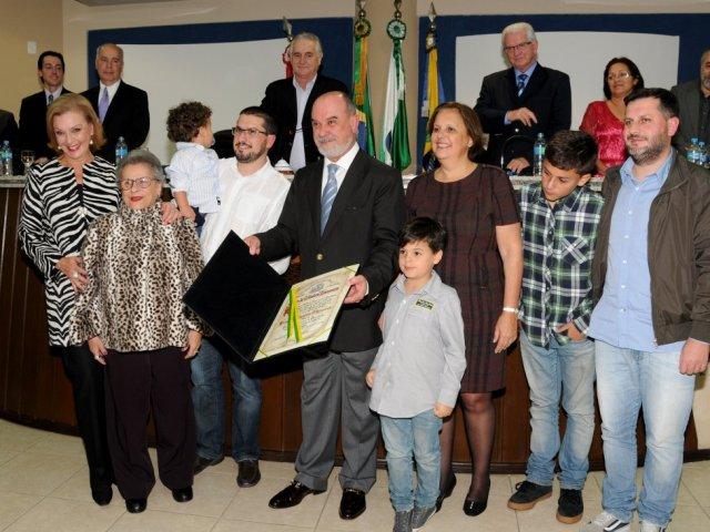 cidadao_honorario_guaratuba_ike101013_290_47.jpg