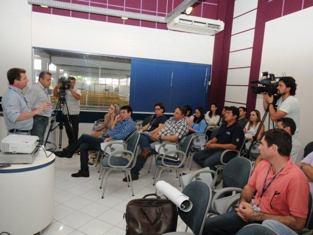 coletiva_imprensa_ponta_grossa_dsc_0710_16.jpg