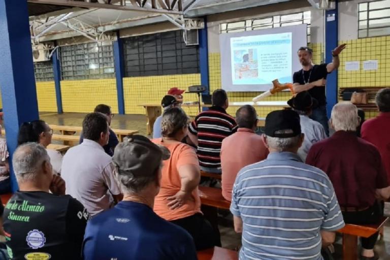 curso_encanador_missal_5_reuniao_comunitaria.jpg