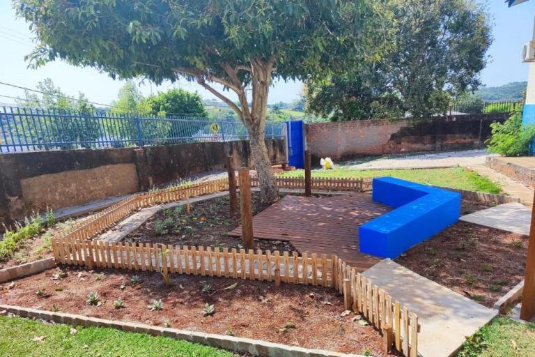 jardim_agua_e_mel_pato_branco_3.jpg