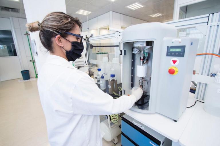 laboratorio_sanepara_analise_agua_1.jpg