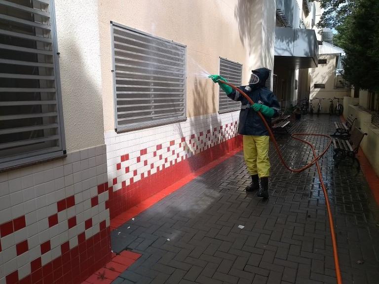 limpeza_em_hospitais_e_asilos_2.jpg