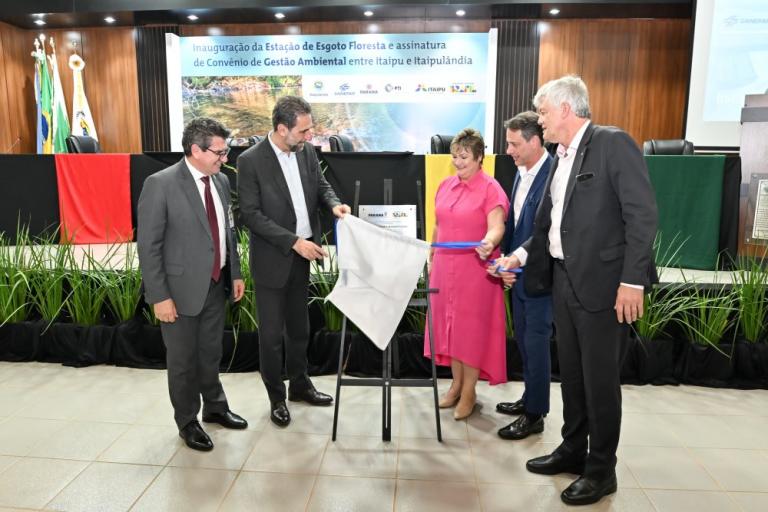 prefeitura_de_itaipulandia_sanepar_itaipu_pti_inauguram_primeira_obra_de_convenio_para_universalizacao_do_saneamento_2.jpg