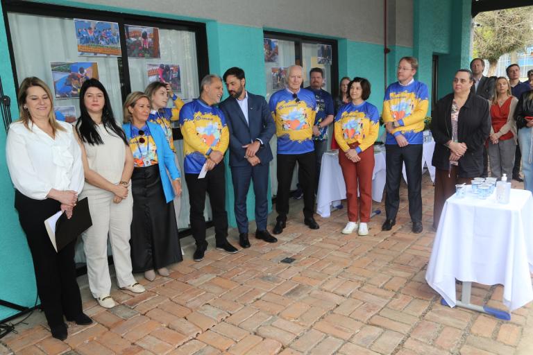 Sanepar implanta 600 colmeias de abelhas sem ferrão em unidades educacionais do Paraná