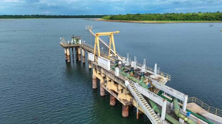 Captação de agua no Lago de Itaipu em Foz do Iguaçu
