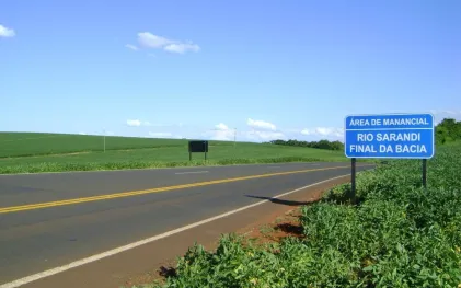 130201_rodovias_que_cortam_mananciais_-_sinalizacao1.jpeg