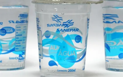 140507_-_agua_envasada_-_pequeno_cotolengo.jpg