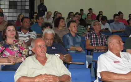 170725_umuarama_-_reuniao_debate_investimentos_-_genesio_lourenco_silva.jpg