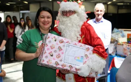 191212_sanepar_maior_parceira_do_papai_noel_no_pr_3.jpg
