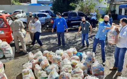 20210420_-_apucarana_-_cesta_solidaria_3.jpg