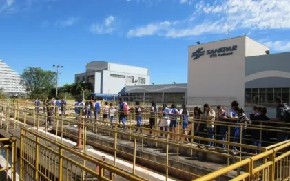 2_-_160811_visitas_escolas_londrina_-_colegio_sesi_19_na_eta.jpg