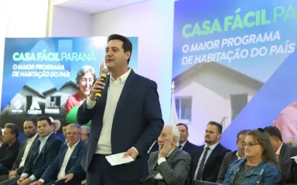 governador-programa_casa_facil_parana-13-05-25_328.jpg
