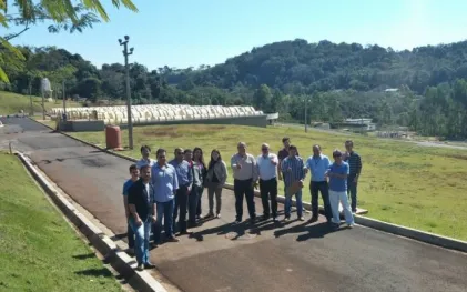 x20150729_-_ggnd_-_autoridades_sao_joao_do_ivai_visitam_londrina_57_na_ete.jpg