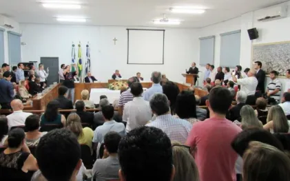 x20151221_-_rolandia_-_posse_prefeito_francisconi_58_discurso_mounir_geral_otima.jpg