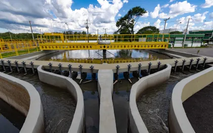 Em dois meses, Sanepar evita poluição de 80,6 bilhões de litros de esgoto