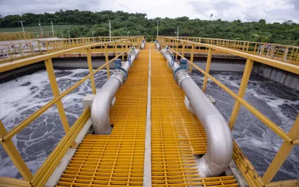 Em dois meses, Sanepar evita poluição de 80,6 bilhões de litros de esgoto