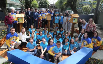 Sanepar implanta 600 colmeias de abelhas sem ferrão em unidades educacionais do Paraná