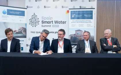 Presidente Wilson Bley assina contrato