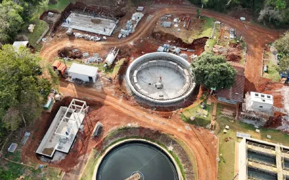 obras de uma estação de tratamento de esgoto