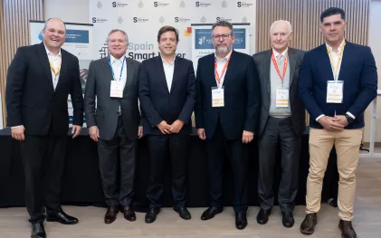 Representantes da Sanepar e de empresas europeias