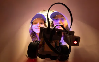 estudantes fazem robô que identifica vazamento