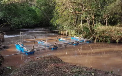Ecobarreria construída por empregados da Sanepar de Campo Mourão