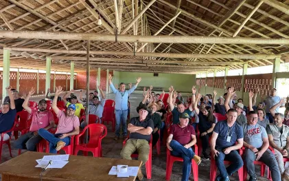 Moradores de Guapé e Cruzeirinho, em Japira