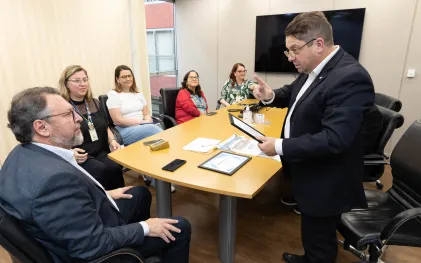 Homenagens e Comenda do Rotary para a Sanepar: gratidão pelo apoio a ações humanitárias e de conservação ambiental (Foto: André Thiago Aguiar/Sanepar)