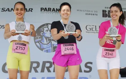 atletas profissionais e amadores participaram de corridas da Sanepar pelo Paraná