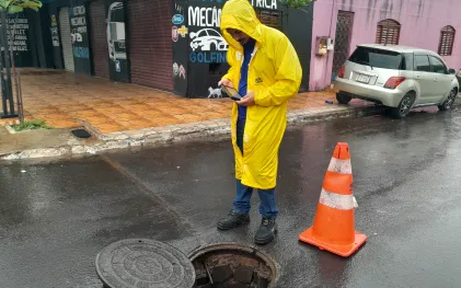 Projeto piloto da Sanepar usa monitoramento inteligente para evitar que o esgoto à superfície