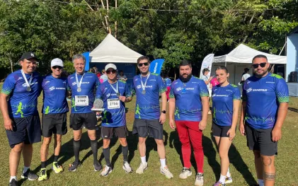 atletas profissionais e amadores participaram de corridas da Sanepar pelo Paraná