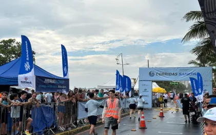 atletas profissionais e amadores participaram de corridas da Sanepar pelo Paraná