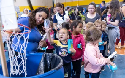Sanepar leva serviços, educação ambiental e diversão a Campo Magro