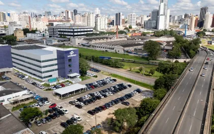 Sede Sanepar na Rua Engenheiros Rebouças