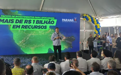 evento com governador e outras autoridades em apucarana - nesta foto wilson bley