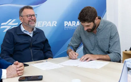 Assinatura do termo de adesão ao programa Sanepar Rural 