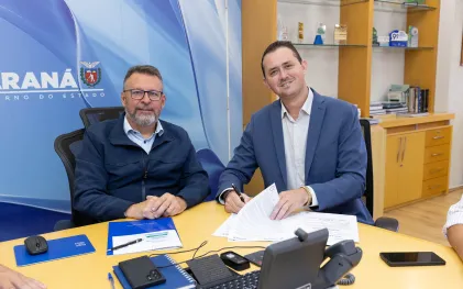 Assinatura do termo de adesão ao programa Sanepar Rural 