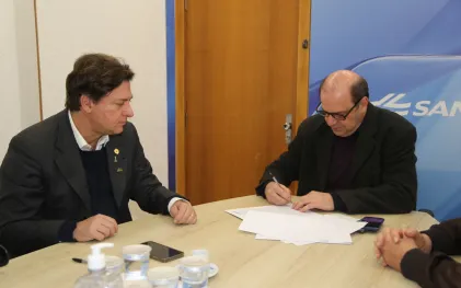 Sanepar Rural para Sta Clara em Castro